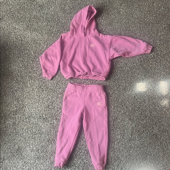 Champion Set - Picture 3 of 5